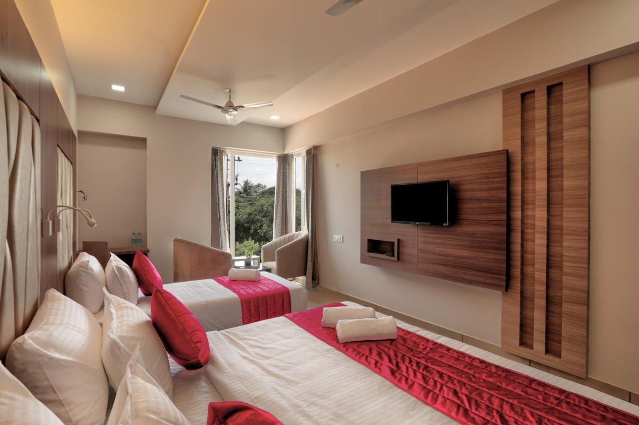 Lexus Inn Mysore Exterior photo