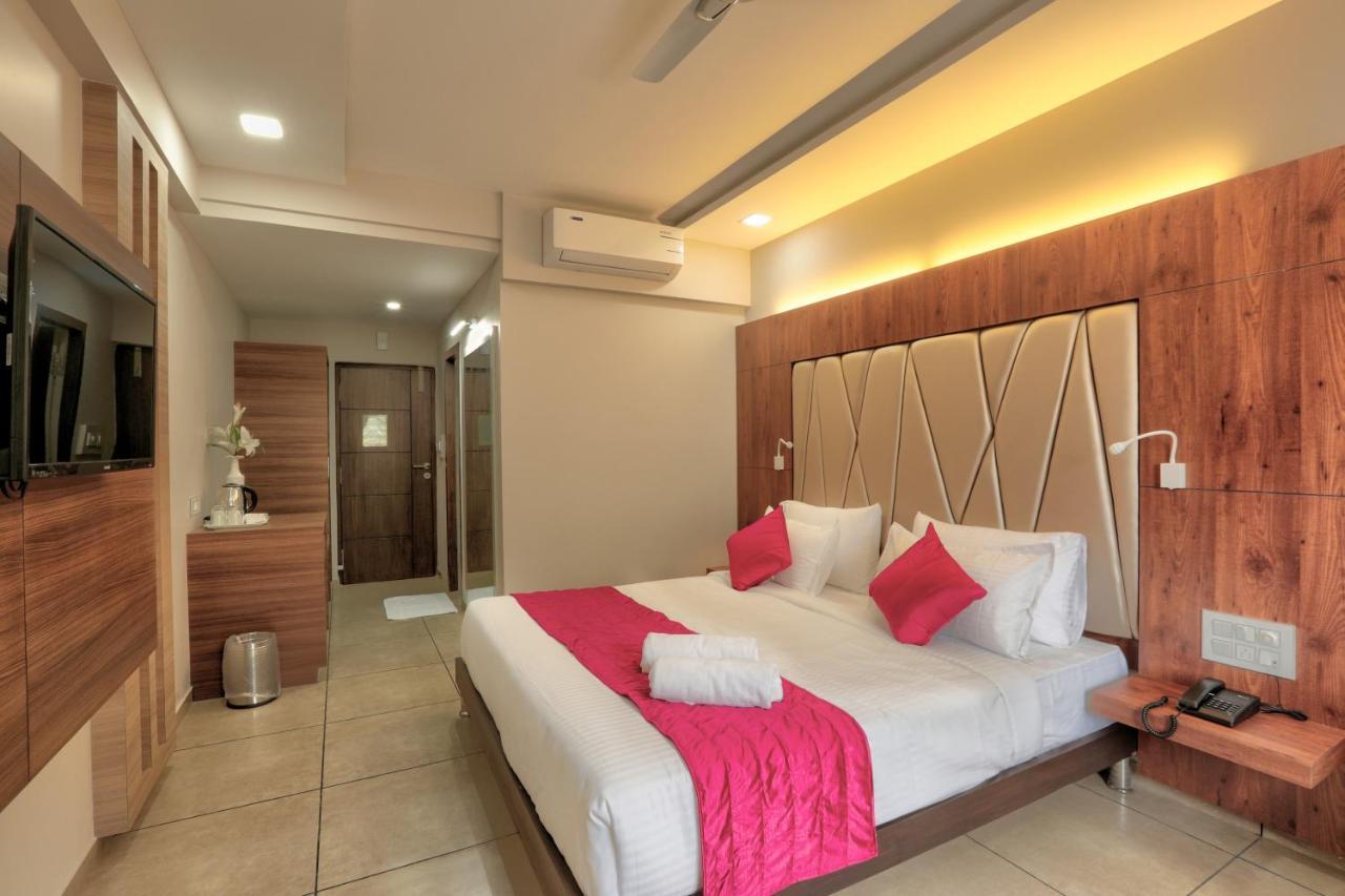 Lexus Inn Mysore Exterior photo
