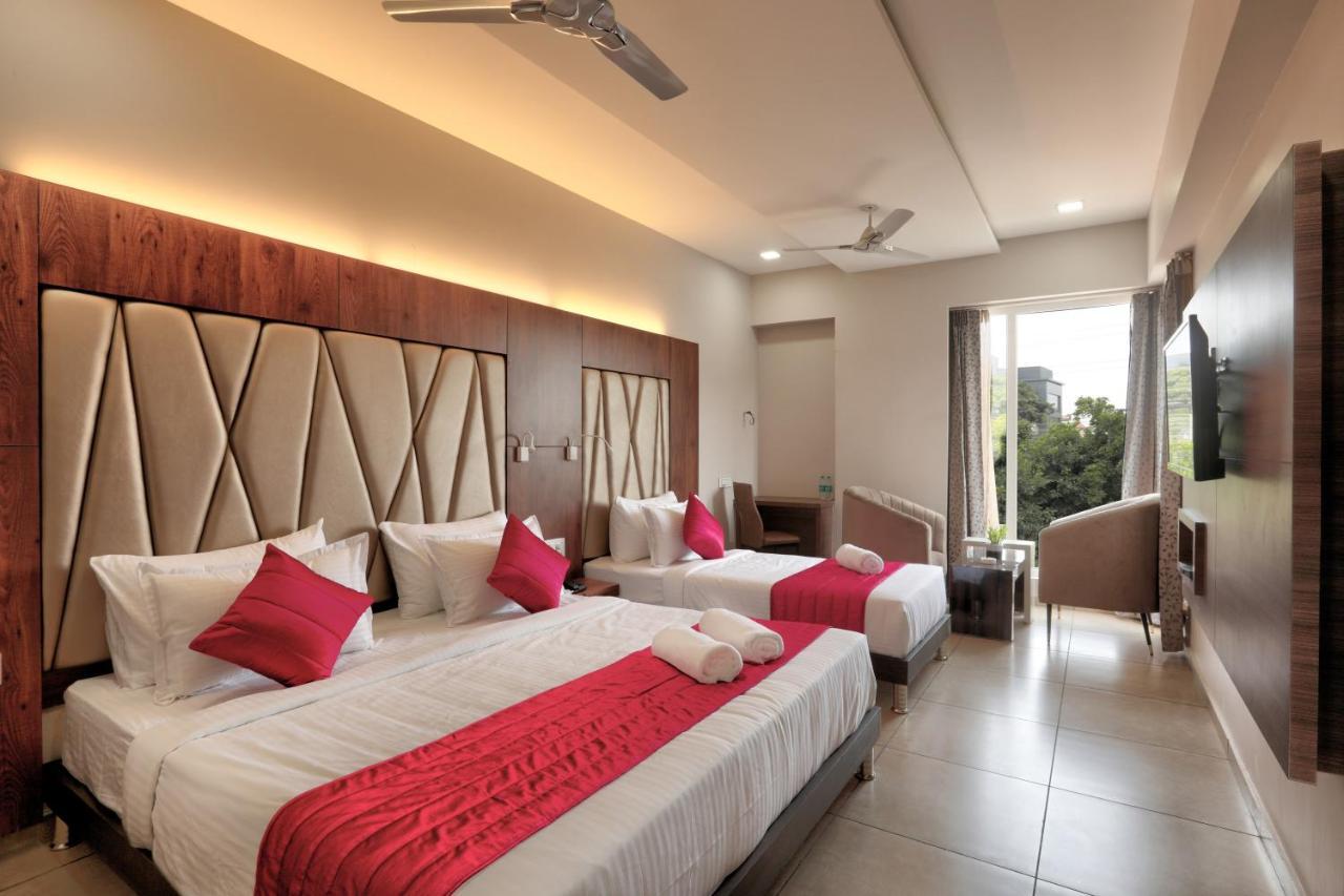 Lexus Inn Mysore Exterior photo
