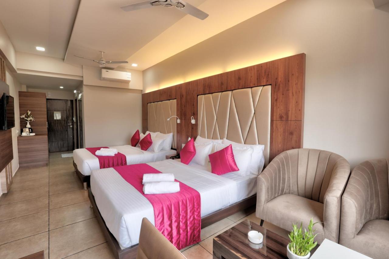 Lexus Inn Mysore Exterior photo