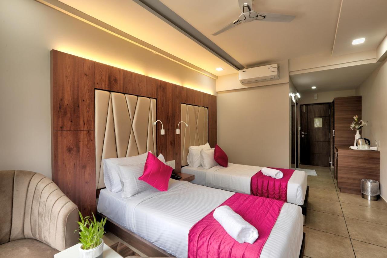 Lexus Inn Mysore Exterior photo